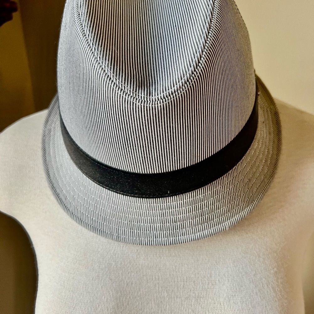 Calvin Klein hat